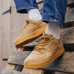Nike Air Force 1 07 WB: On-Foot Shots