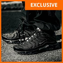 Nike Air Max Plus Black: a Closer Look