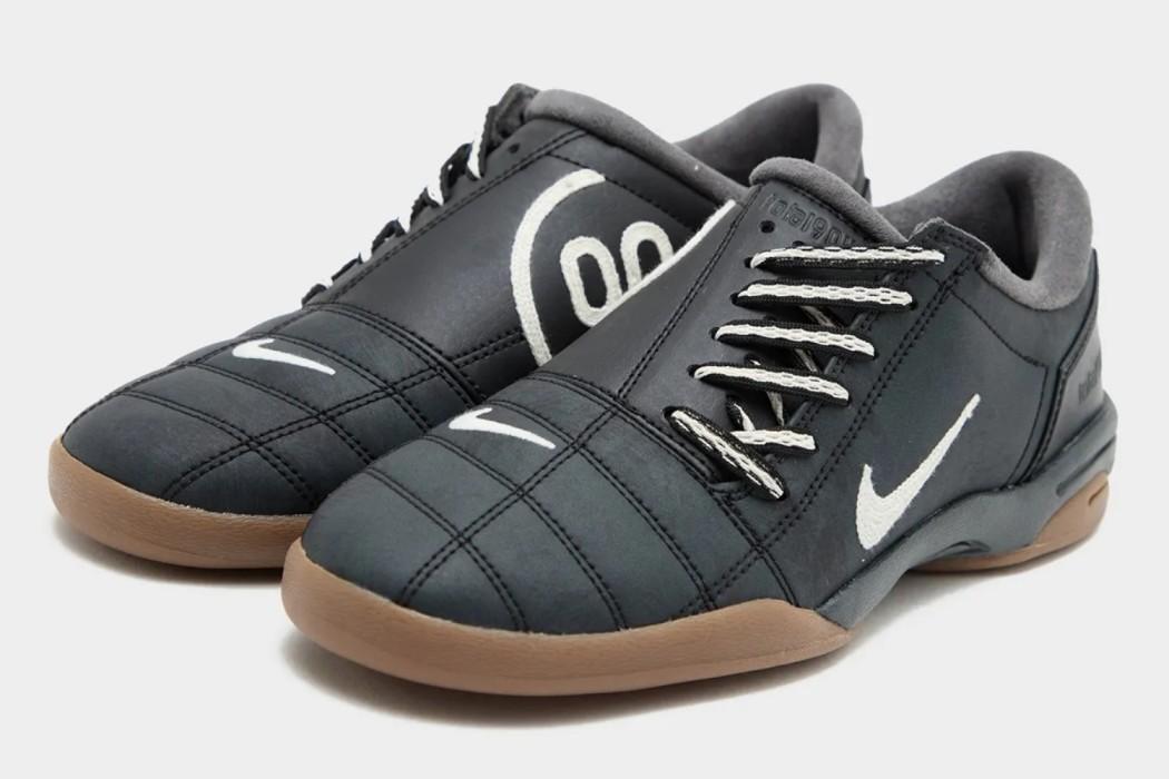 Nike Total 90 III SP Drops in Black/Gum Colourway