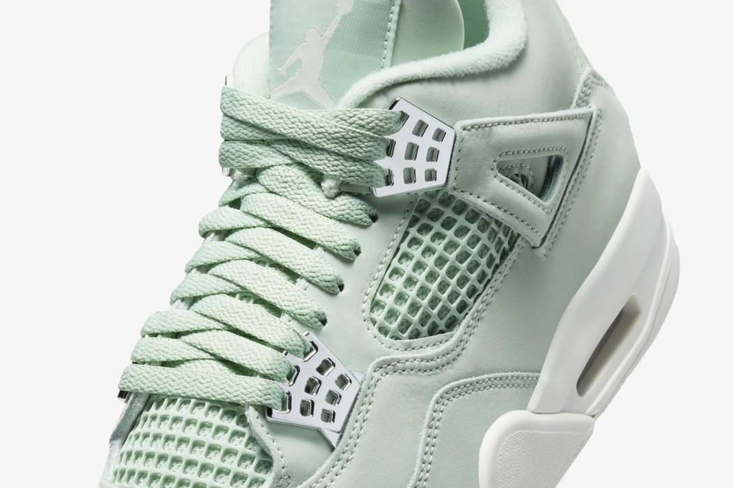 The Air Jordan 4 WMNS ‘Seafoam’ is finally here!