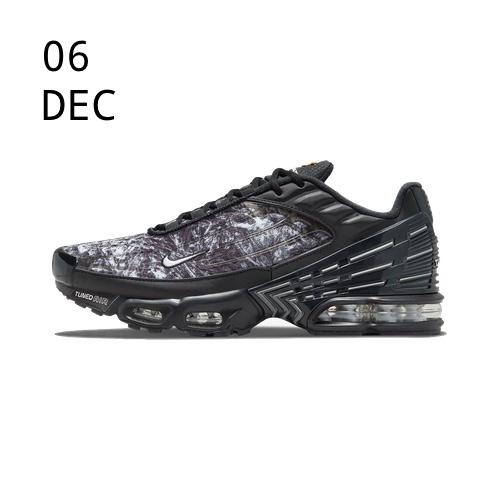 NIKE AIR MAX PLUS 3 CRINKLED METAL – AVAILABLE NOW