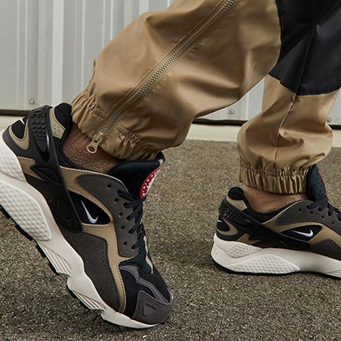Welcoming the Nike Air Huarache Runner